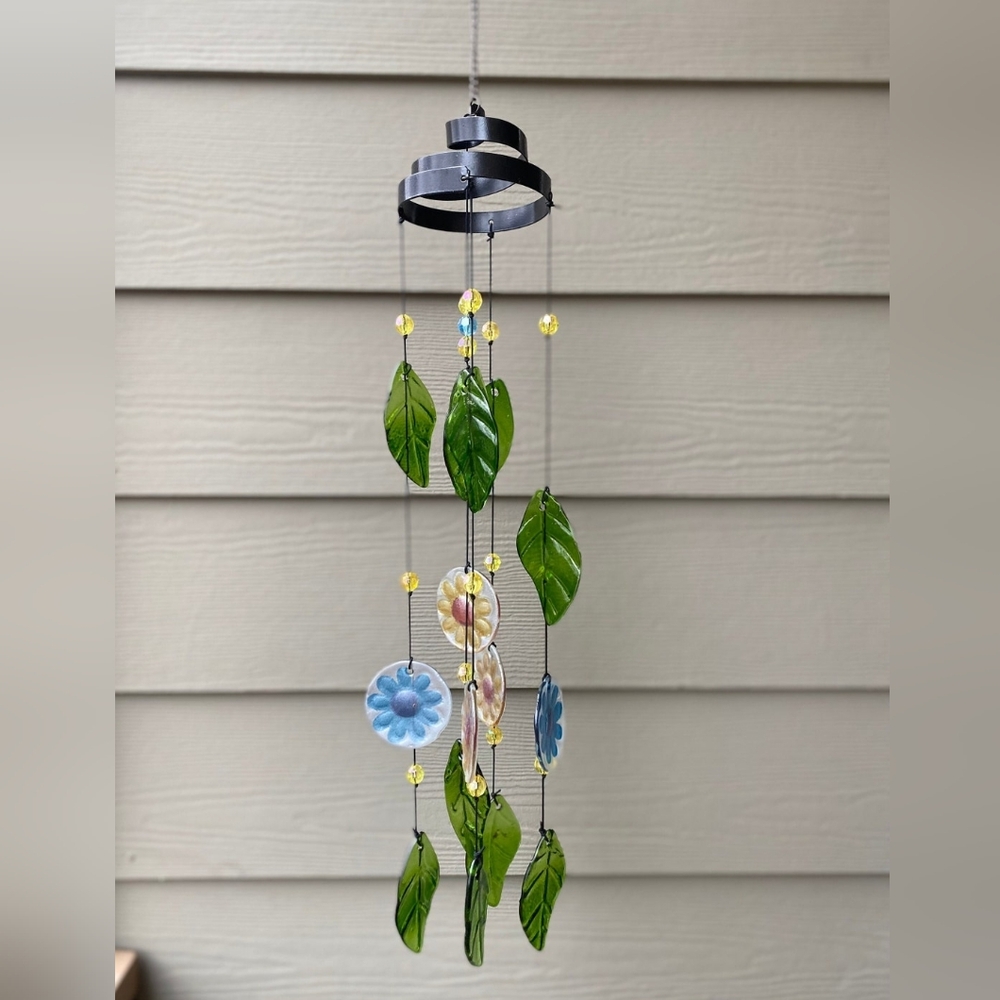 Hanging Black Iron Spiral Base With Colorful Leaf & Daisy Glass Windchime